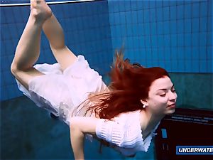 impressive hairy underwatershow by Marketa